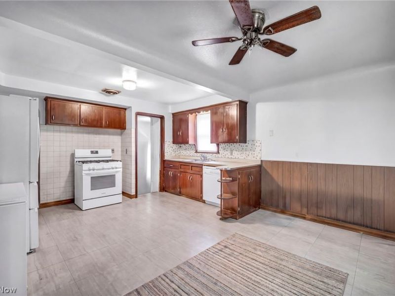 6702 Memphis Avenue, Cleveland, OH 44144 Photo 5