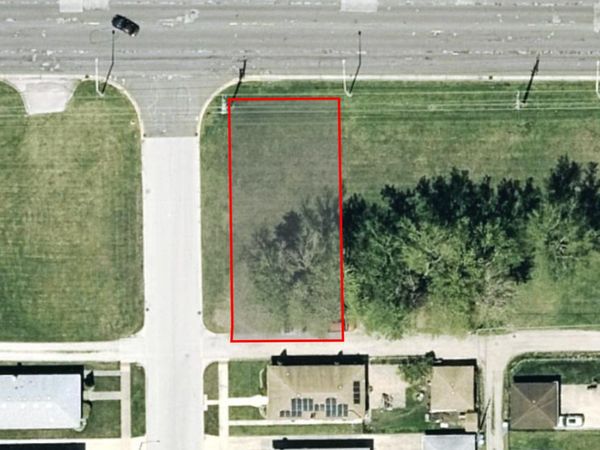 800 State Street , Calumet City, IL 60409