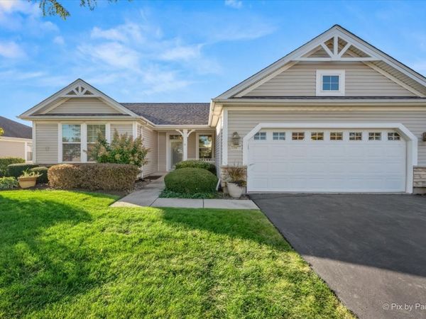 11977 Stonewater Crossing , Huntley, IL 60142