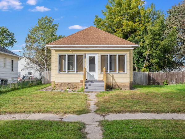 523 N Hampton Street, Fairmont, MN 56031
