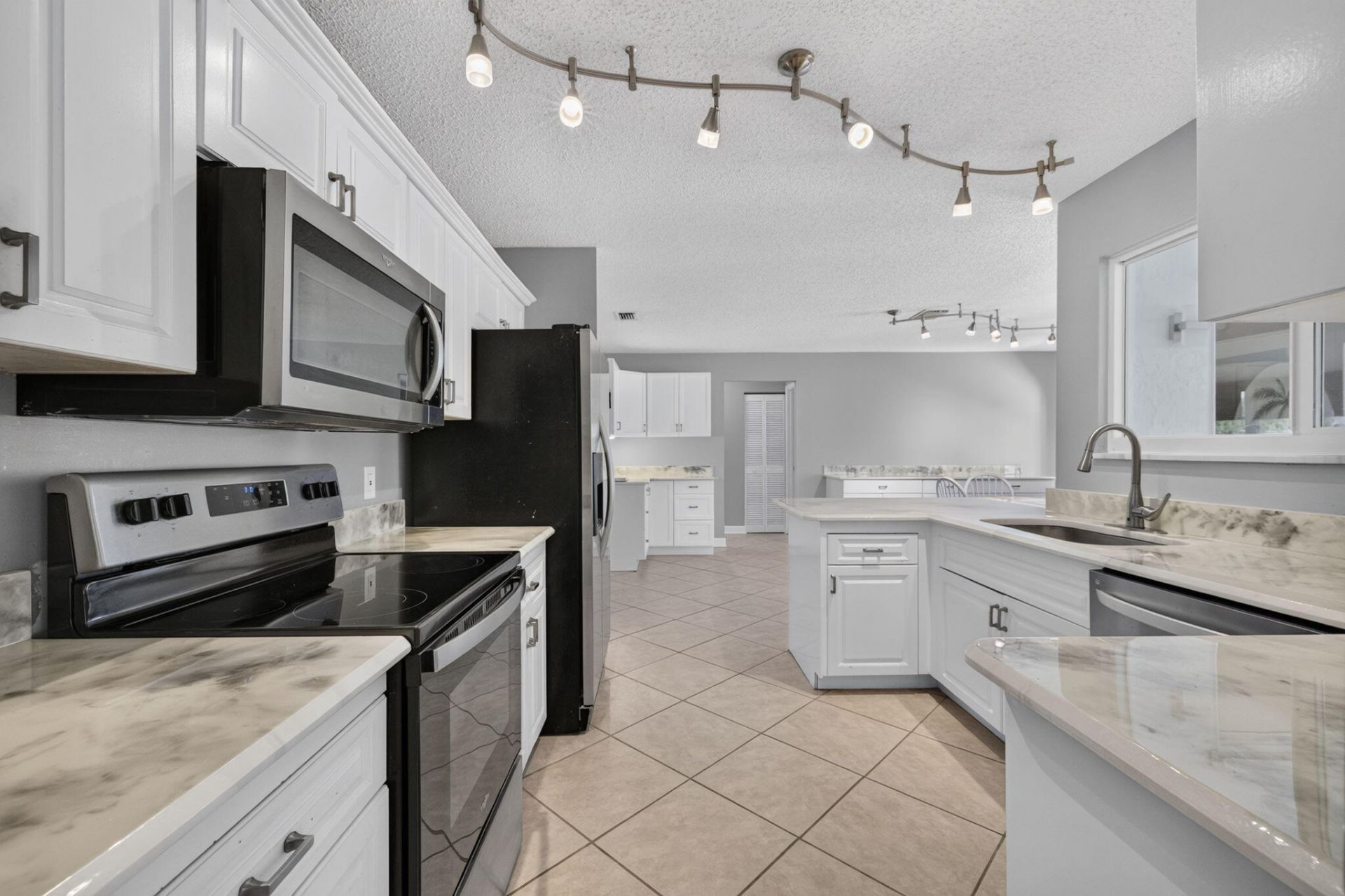 2971 SE Melaleuca Boulevard, Port Saint Lucie, FL 34952 Photo