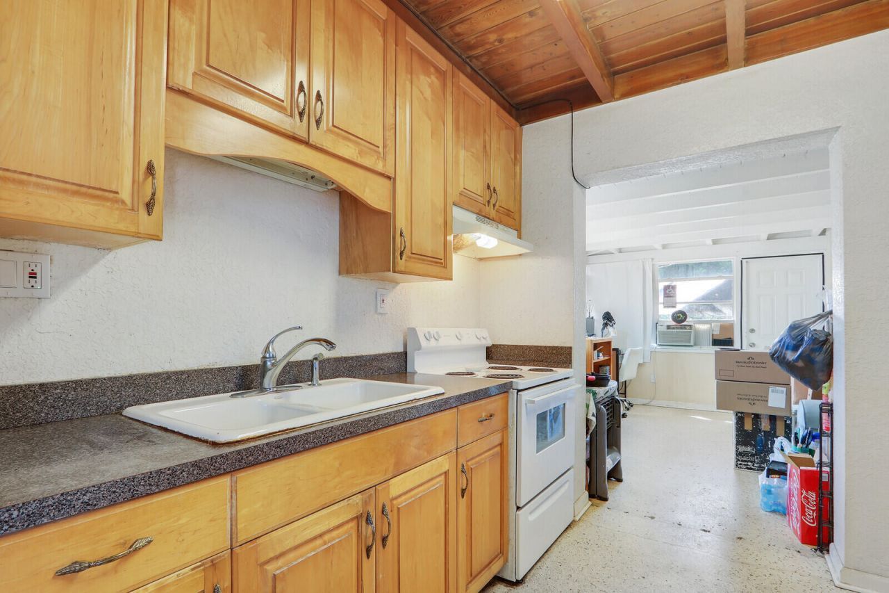 2708 Cherokee Court, West Palm Beach, FL 33406 Photo