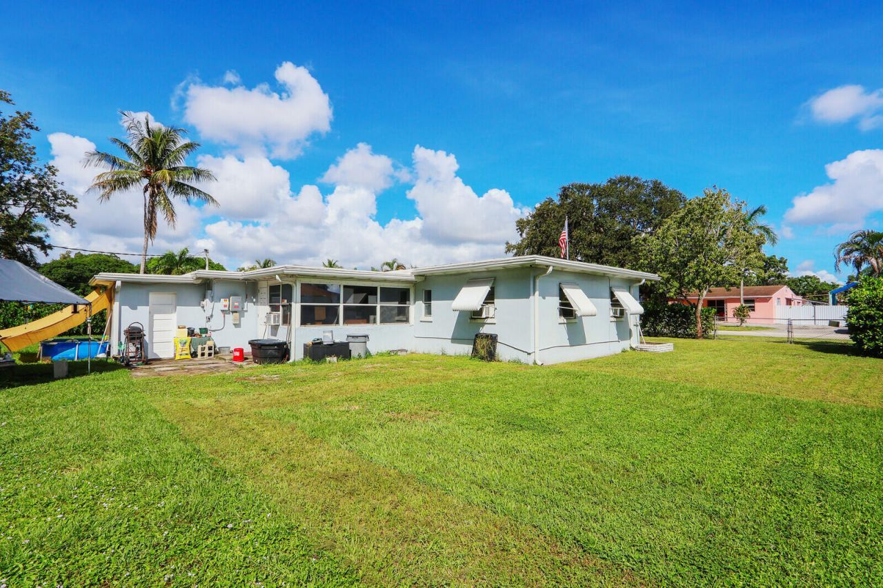 2708 Cherokee Court, West Palm Beach, FL 33406 Photo