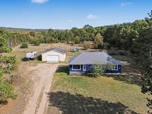 1510 Old M-37, Mesick, MI 49668