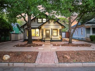 924 N Winnetka Avenue, Dallas, TX 75208