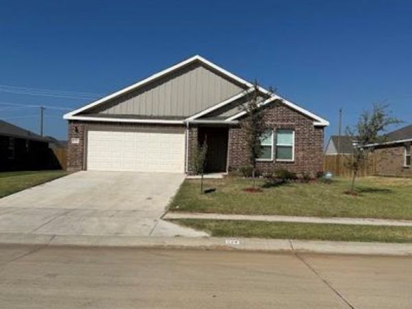 529 Jameson Street, Springtown, TX 76082