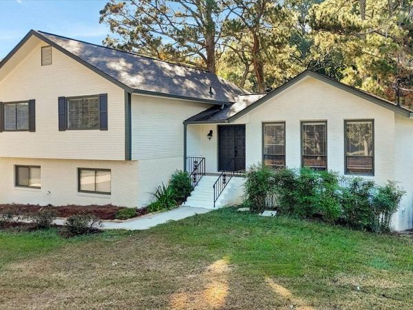 150 Thornton Drive, Fayetteville, GA 30214