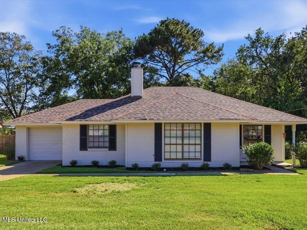 4615 Wyndallwood Drive, Jackson, MS 39212