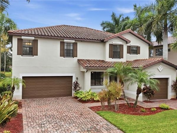 3836 Ruby WAY , NAPLES, FL 34114