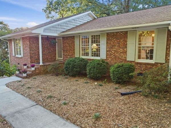 102 Cottonwood Drive, Jamestown, NC 27282
