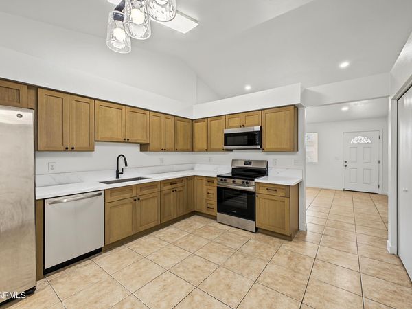 727 S HARTFORD Street, Unit 179, Chandler, AZ 85225