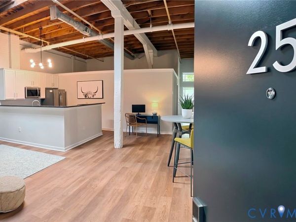 1716 Summit Avenue, Unit 25, Richmond, VA 23230