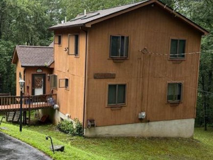 5142 Autumn Lane , Pocono Lake, PA 18347 Main Photo