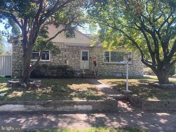 7 MCCLELLAN AVENUE, HAMILTON, NJ 08610
