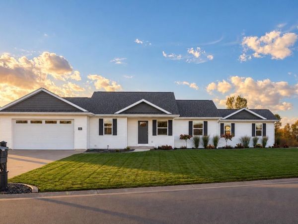 N1761 BAILEYS HARBOR COURT, Greenville, WI 54942