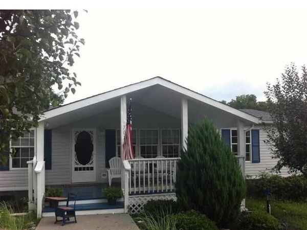 707 French Mill Road, Dandridge, TN 37725