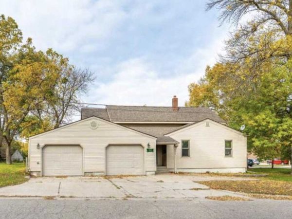 803 W Laurel Street , Fergus Falls, MN 56537
