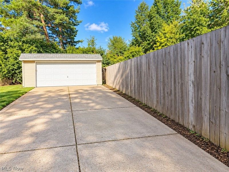3850 E 190th Street, Cleveland, OH 44122 Photo 20