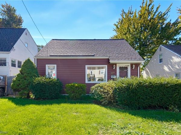 796 Indian Trail , Akron, OH 44314