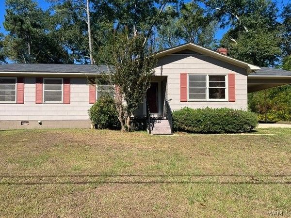 99 1st Street North, Centreville, AL 35042