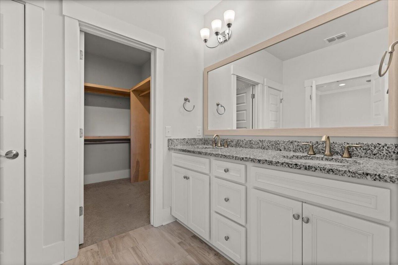 3107 Sturbridge Road Photo 11