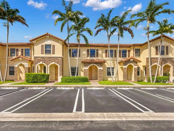 600 SE 32nd Ave , Homestead, FL 33033