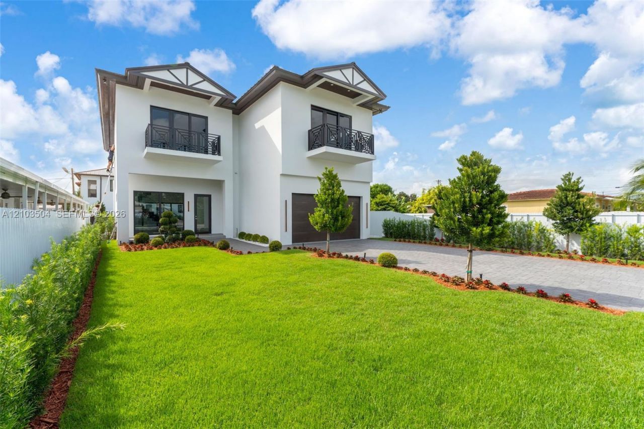 3236 SW 64th Ave , Miami, FL 33155 Photo