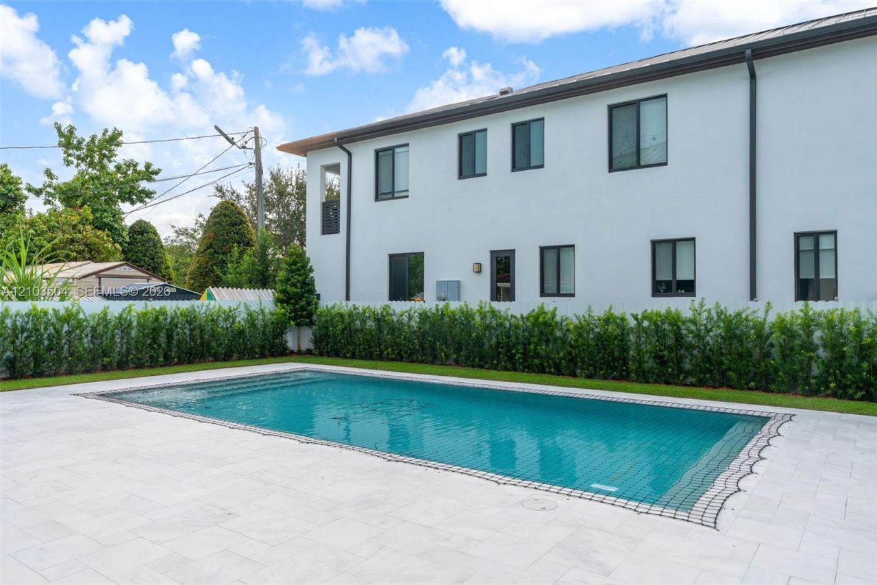 3236 SW 64th Ave , Miami, FL 33155 Photo