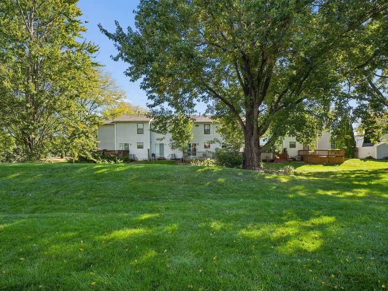 7910 Barkwood Drive , Unit 22F, Worthington, OH 43085 Photo 32