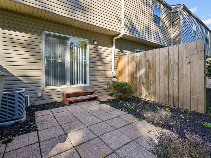7910 Barkwood Drive , Unit 22F, Worthington, OH 43085 Photo 35