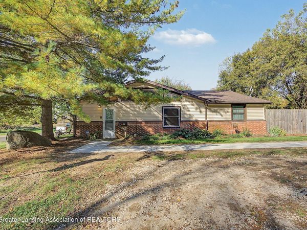 518 Mill Street, Williamston, MI 48895