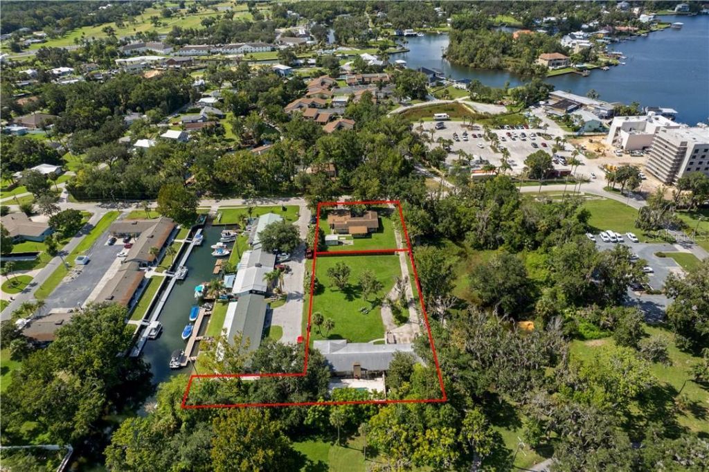 149 & 151 SE Paradise Point Road, Crystal River, FL 34429 Photo