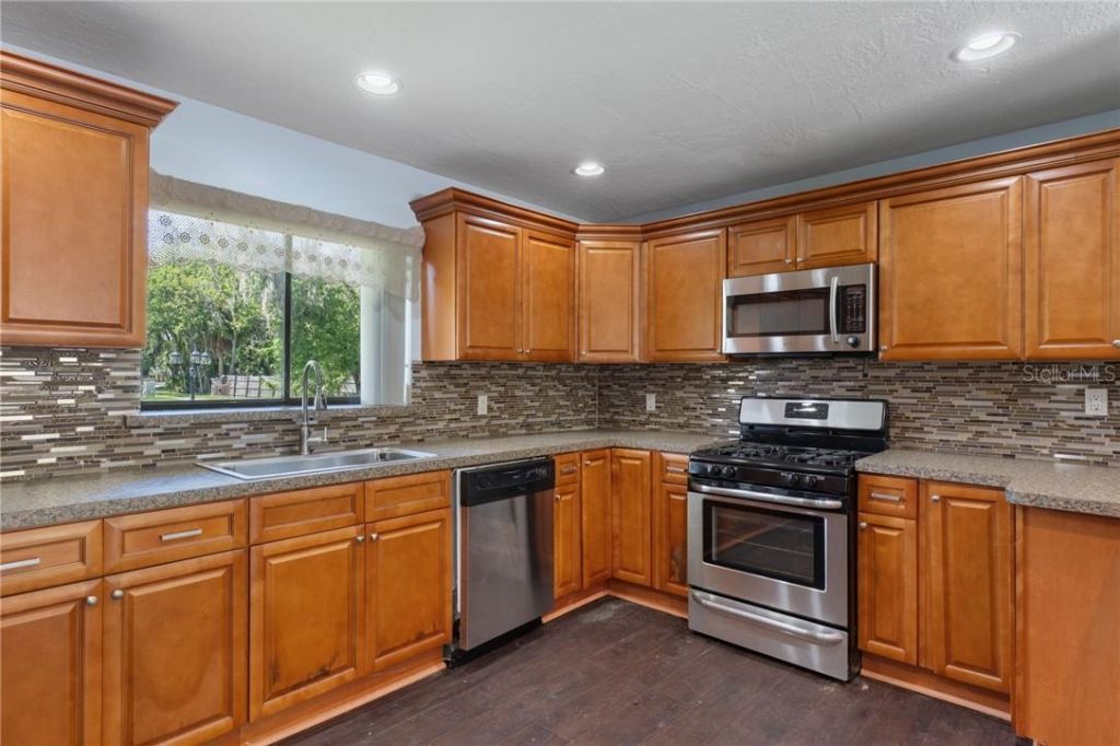 149 & 151 SE Paradise Point Road, Crystal River, FL 34429 Photo
