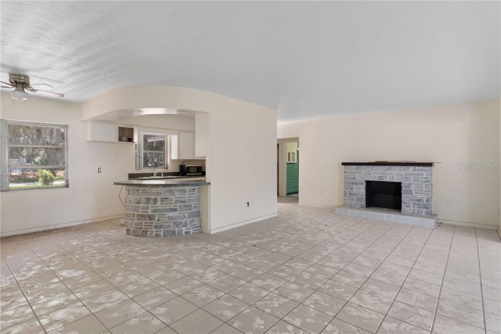 149 & 151 SE Paradise Point Road, Crystal River, FL 34429 Photo