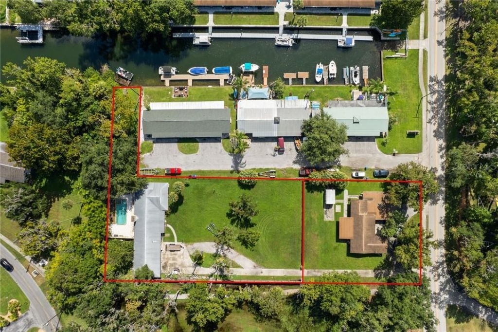 149 & 151 SE Paradise Point Road, Crystal River, FL 34429 Photo