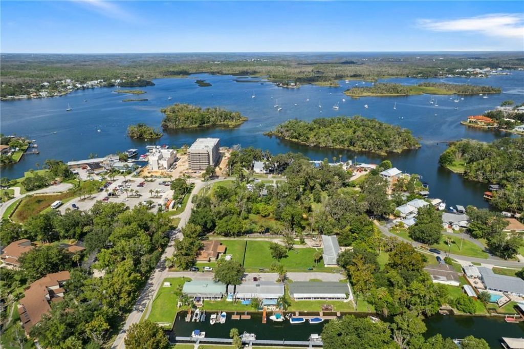149 & 151 SE Paradise Point Road, Crystal River, FL 34429 Photo