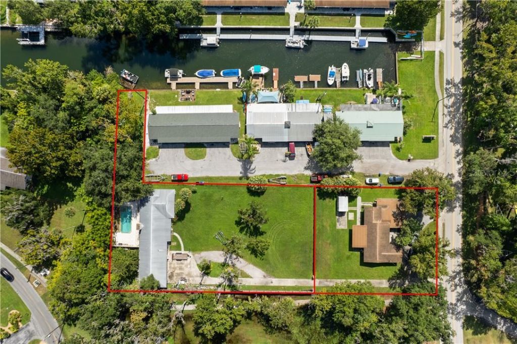 149 & 151 SE Paradise Point Road, Crystal River, FL 34429 Photo