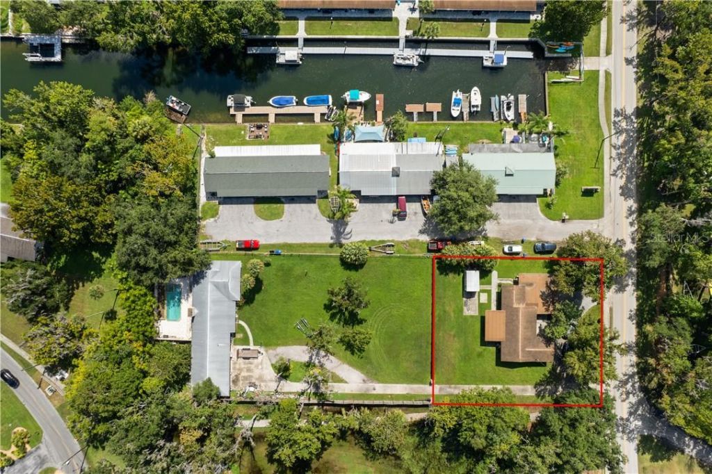 149 & 151 SE Paradise Point Road, Crystal River, FL 34429 Photo