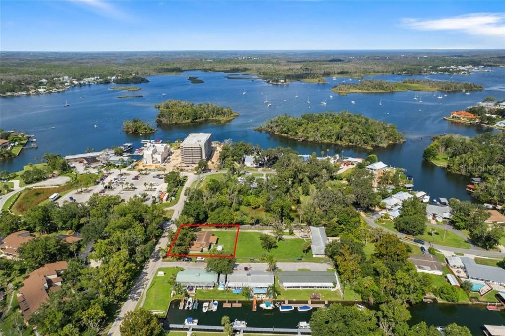 149 & 151 SE Paradise Point Road, Crystal River, FL 34429 Photo