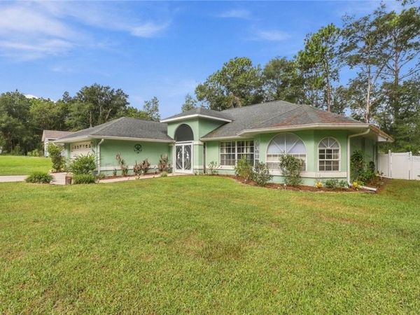 8090 N Golfview DRIVE , Citrus Springs, FL 34434