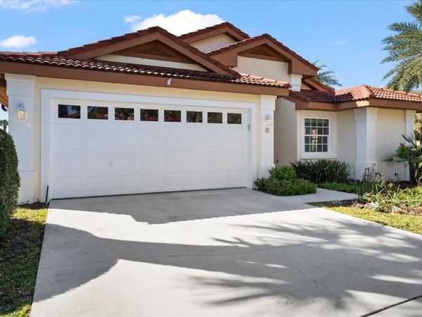 2 SAN PABLO COURT , PALM COAST, FL 32137