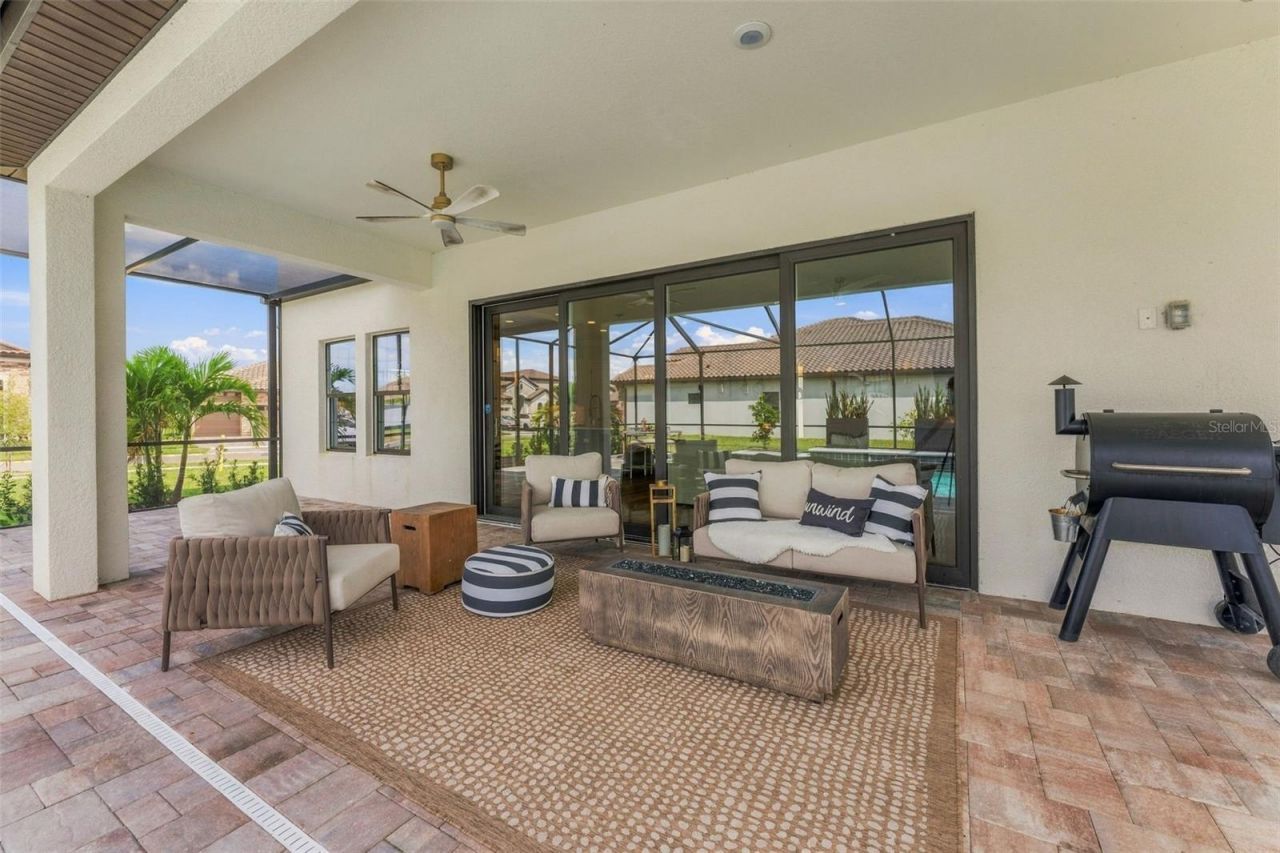 14985 Rider Pass Drive, Lithia, FL 33547 Photo