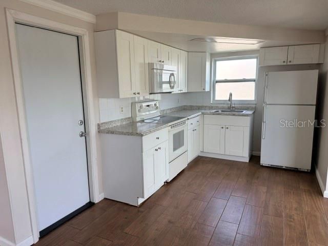 7323 Oak Crest Drive , Port Richey, FL 34668 Photo