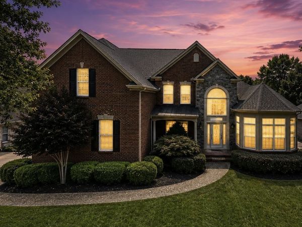 908 Plantation Blvd , Gallatin, TN 37066