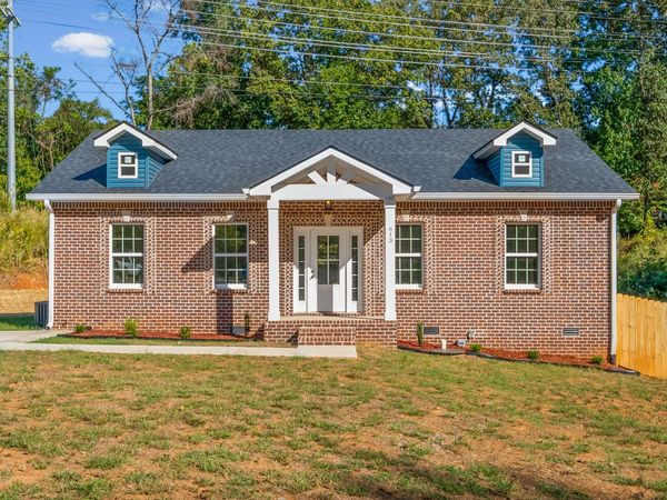 613 Hill Rd , Clarksville, TN 37040