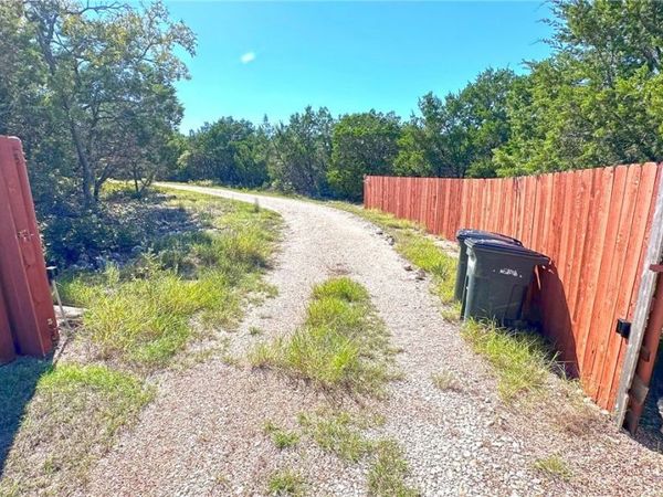 112 High Mesa Drive, Gatesville, TX 76528