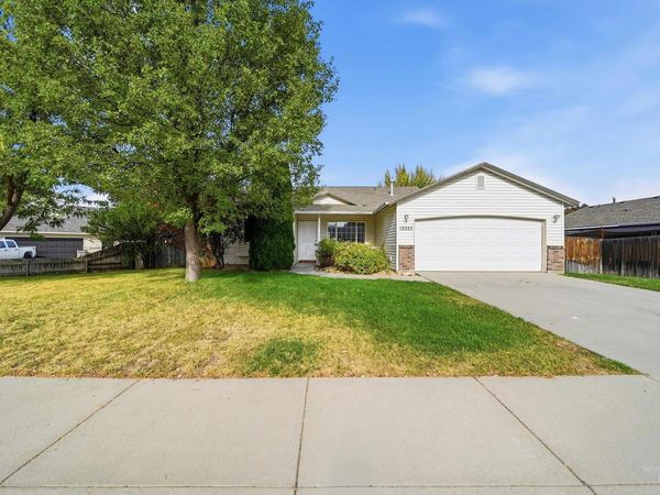 12522 W Camas Dr, Boise, ID 83709