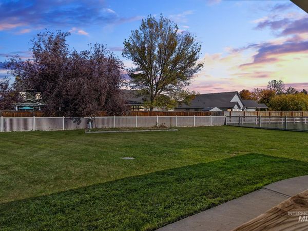 11360 W Lake Hazel Rd, Boise, ID 83709