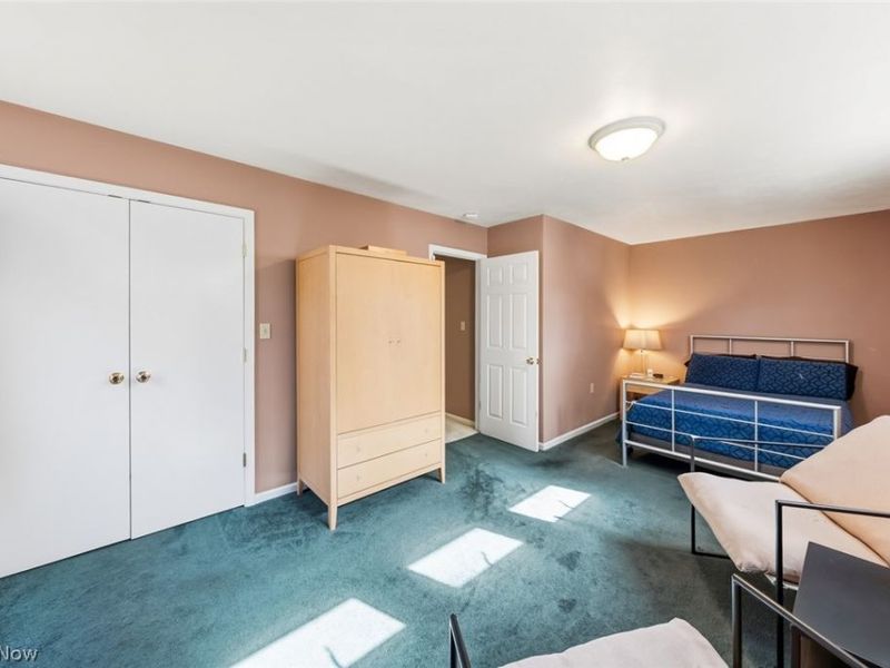 5806 Madison Avenue, Cleveland, OH 44102 Photo 20