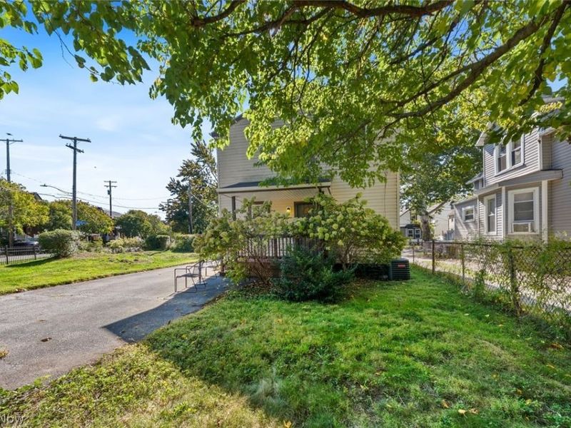 5806 Madison Avenue, Cleveland, OH 44102 Photo 32